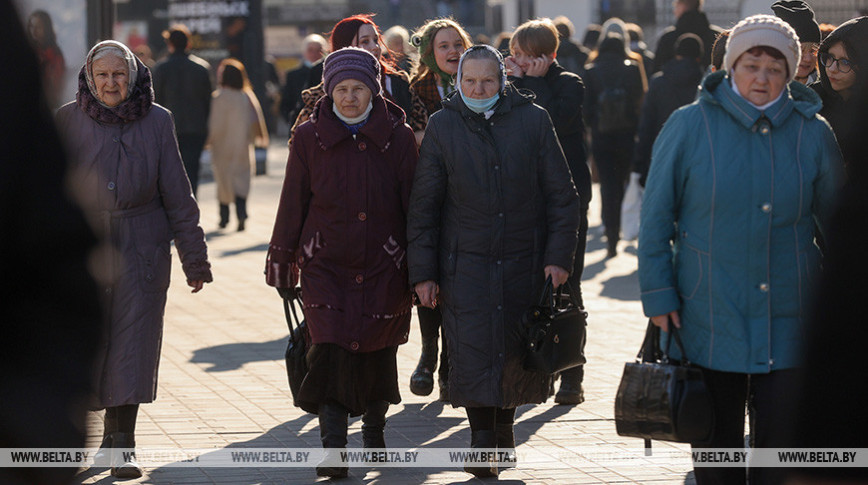 "Уважение, забота, ответственность": акция ко Дню пожилых людей проходит в Беларуси