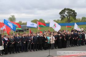 Митинг, посвященный 38-й годовщине аварии на Чернобыльской АЭС, состоялся в Чечерске у монумента отселенным деревням