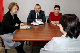 Председатель областного Совета депутатов Екатерина Зенкевич с рабочим визитом посещает Чечерский район