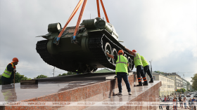 Legendary T-34 back on pedestal in Gomel after renovations