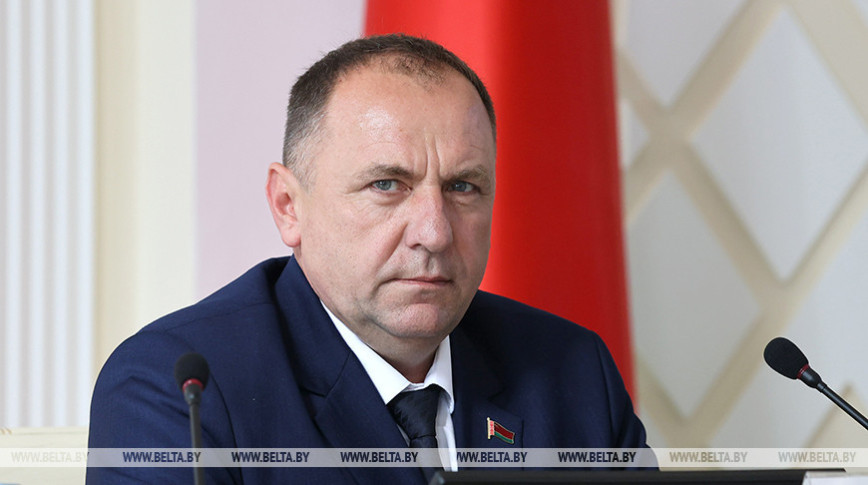 Бартош в ОАО "Птичь-Агро": эффективность АПК - это прежде всего соблюдение технологий