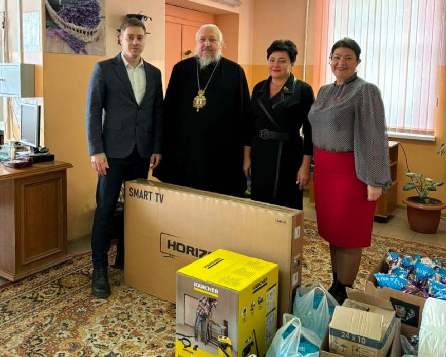 Внимание и подарки Нисимковичской БСУ от Гомельской епархии и Красного Креста