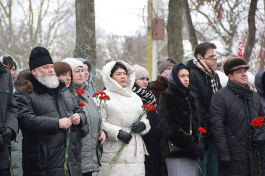 На Замковой горе прошел митинг, посвященный Дню освобождения Чечерского района от немецко-фашистских захватчиков