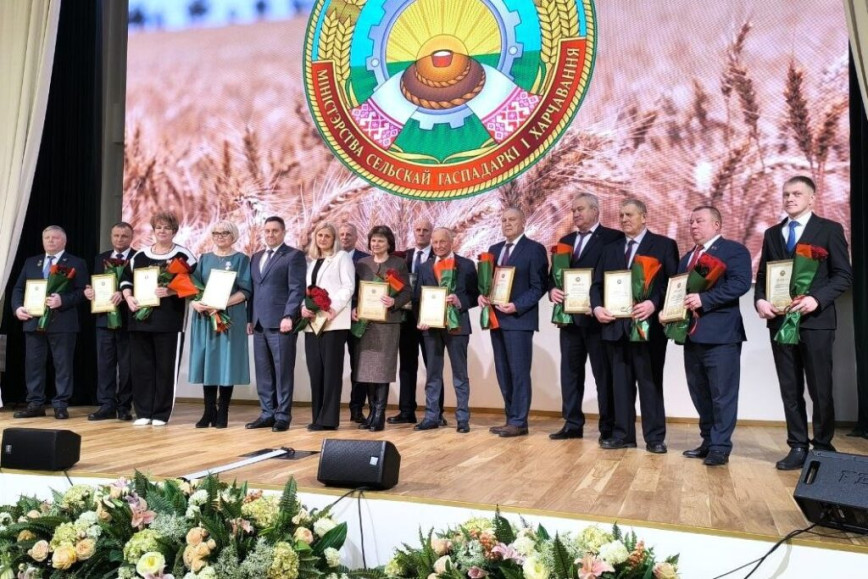 Имя Татьяны Струк занесено на Доску почета Минсельхозпрода