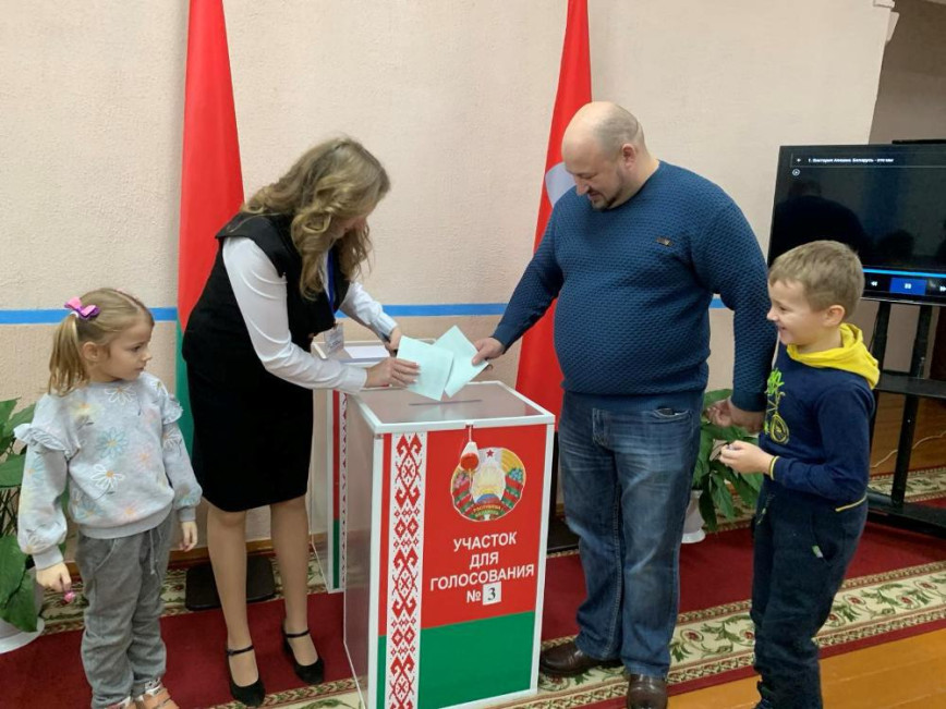 97,82% – явка избирателей на выборах Президента Беларуси в Чечерском районе