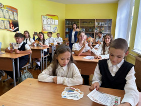 Знания сегодня – фундамент завтрашнего процветания: на Чечерщине прошел единый первый урок