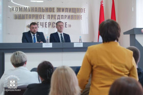 Помощник Президента – инспектор по Гомельской области Руслан Пархамович работает в Чечерском районе