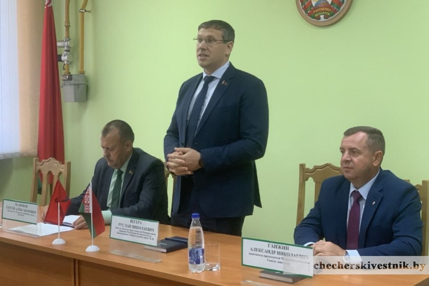 В Едином дне информирования на Чечерщине принял участие Руслан Вегера
