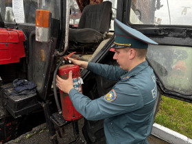 Спасатели посетили объекты сельского хозяйства