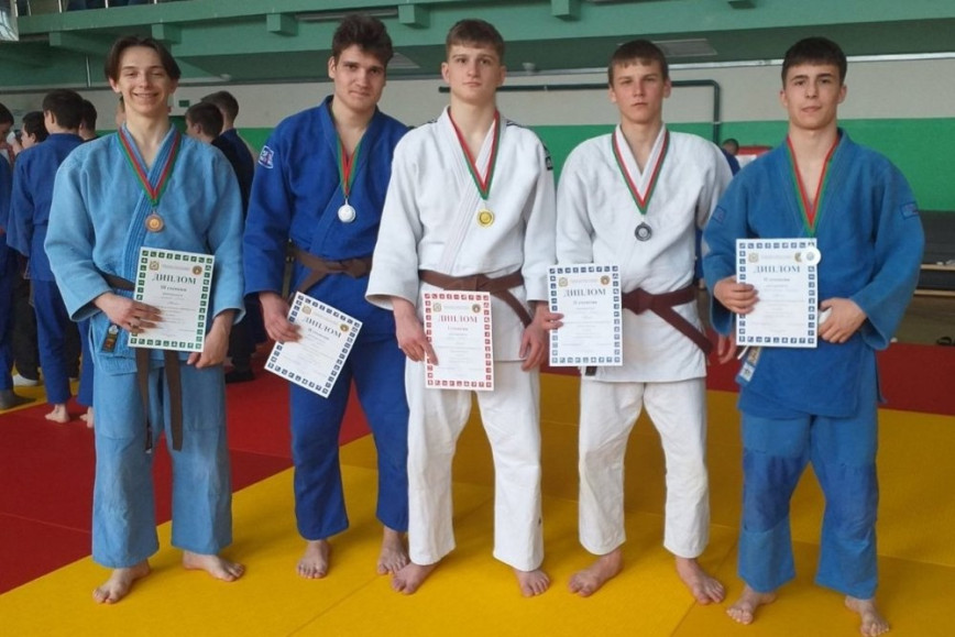 Выхаванцы трэнера Алены Картозіі прынялі ўдзел у спартакіядзе дзіцяча-юнацкіх спартыўных школ па дзюдо сярод юнакоў 2005-2007 гадоў нараджэння, якая прайшла ў Гомелі