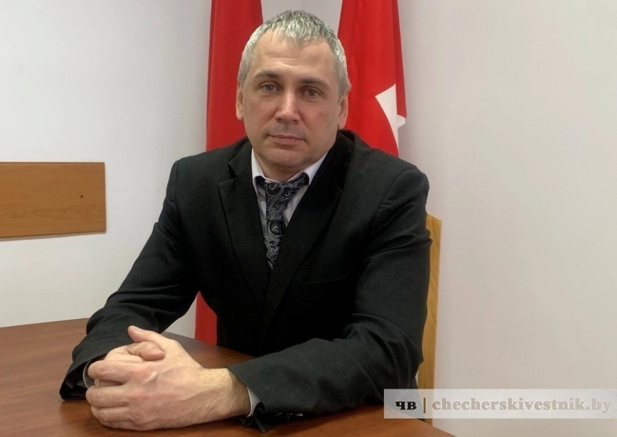 На пасаду намесніка старшыні райвыканкама, які курыруе пытанні будаўніцтва і ЖКГ прызначаны Арсеній Аляксандравіч Цеплякоў